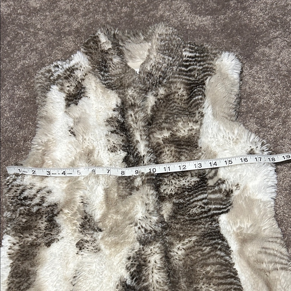 CAbi Textured Brown and Cream Vest sz:small - Picture 6 of 8